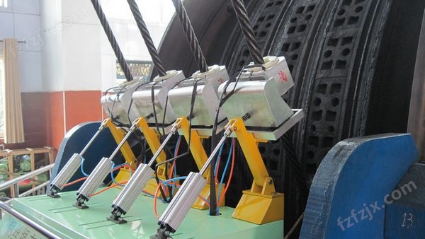 钢丝绳激光+强磁磁在线检测装置